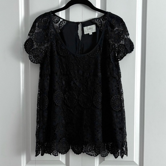 Madison Marcus Black Crochet Lace Top - Picture 2 of 3